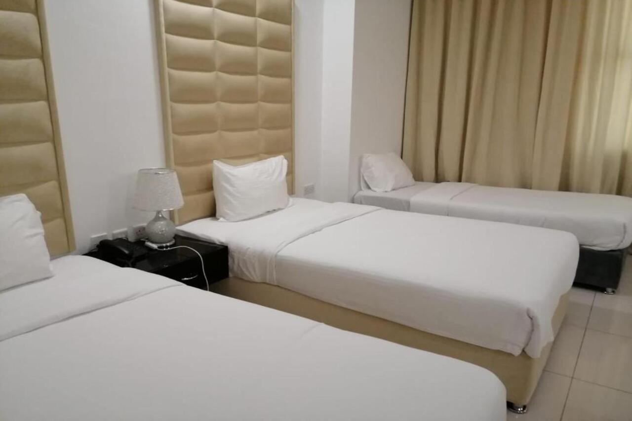 Parkside Plaza Muscat Hotel Exterior foto