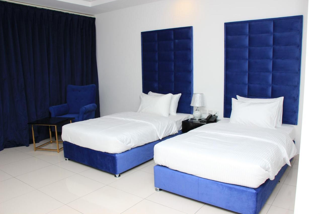 Parkside Plaza Muscat Hotel Exterior foto