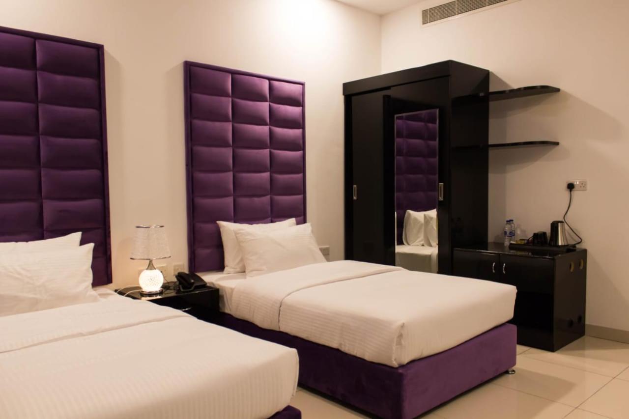 Parkside Plaza Muscat Hotel Exterior foto